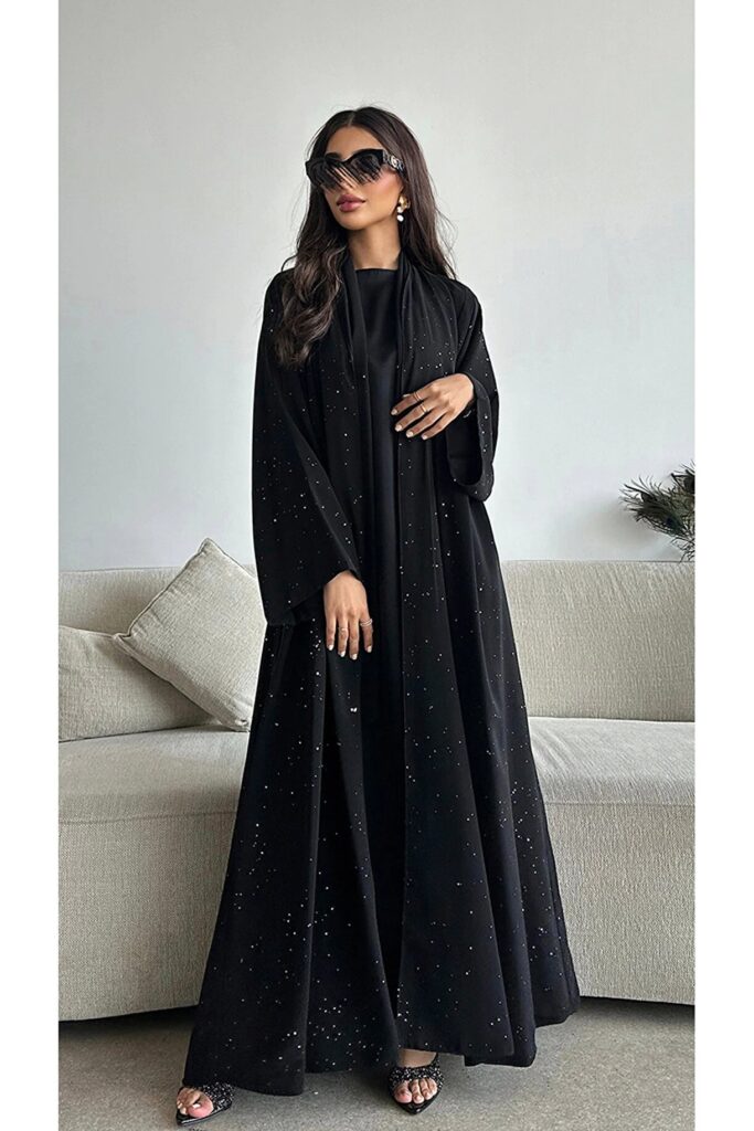 outline عباية دبل فيس سوداء بقصة الكلوش- ترينديول